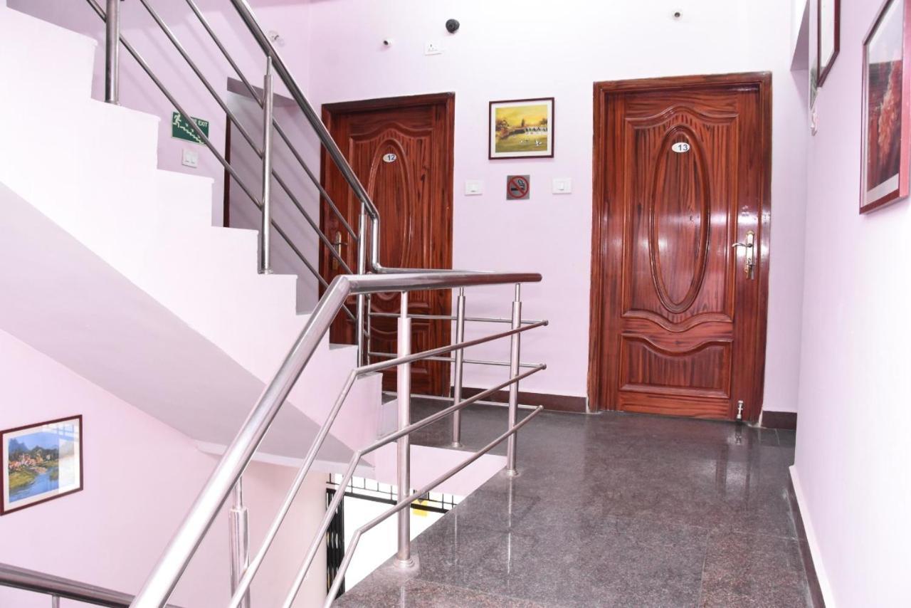 Aishwaryam Deshna Service Apartment Ambattur Chennai Eksteriør bilde